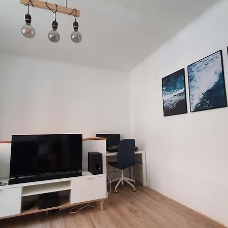 Joli T2- Centre Ville - Parking Gratuit - Wifi Dunkirk ภายนอก รูปภาพ